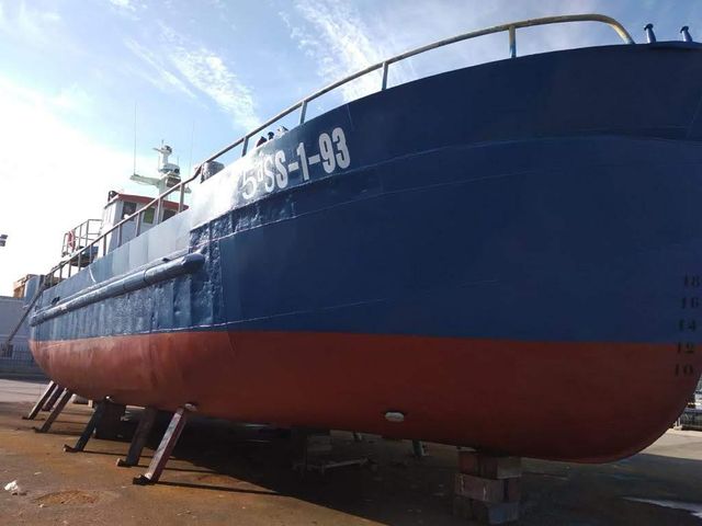 Embarcacion Profesional  DRAGA