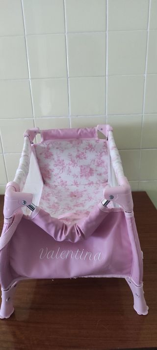 Cuna de viaje rosa para muñecas + bolsa rosa 