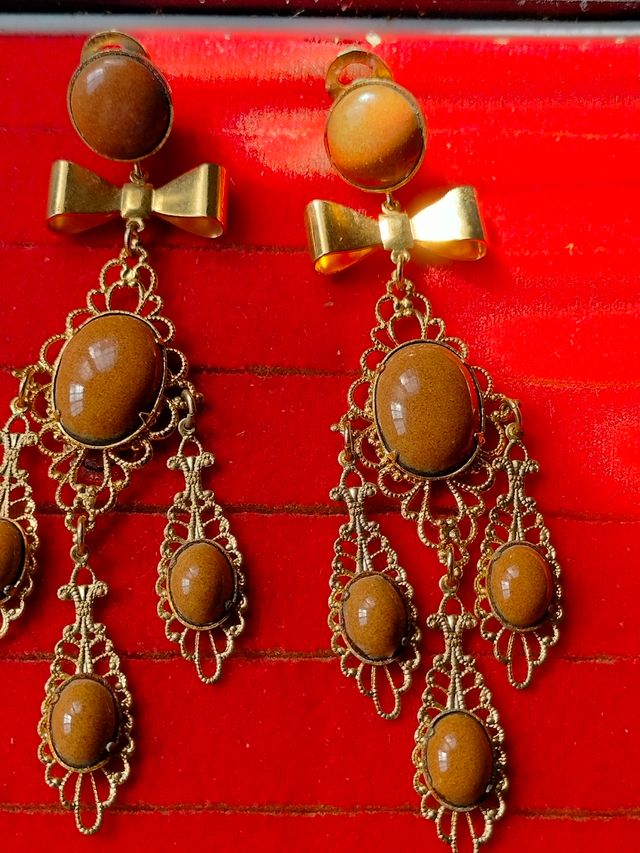 pendientes alta bisutería de piedra