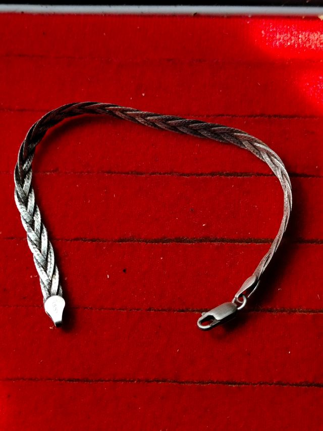 Bonita pulsera de plata