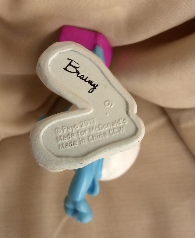 Smurf 2013 brany con cellulare e libro peyo