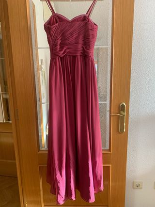 Vestido de fiesta fucsia