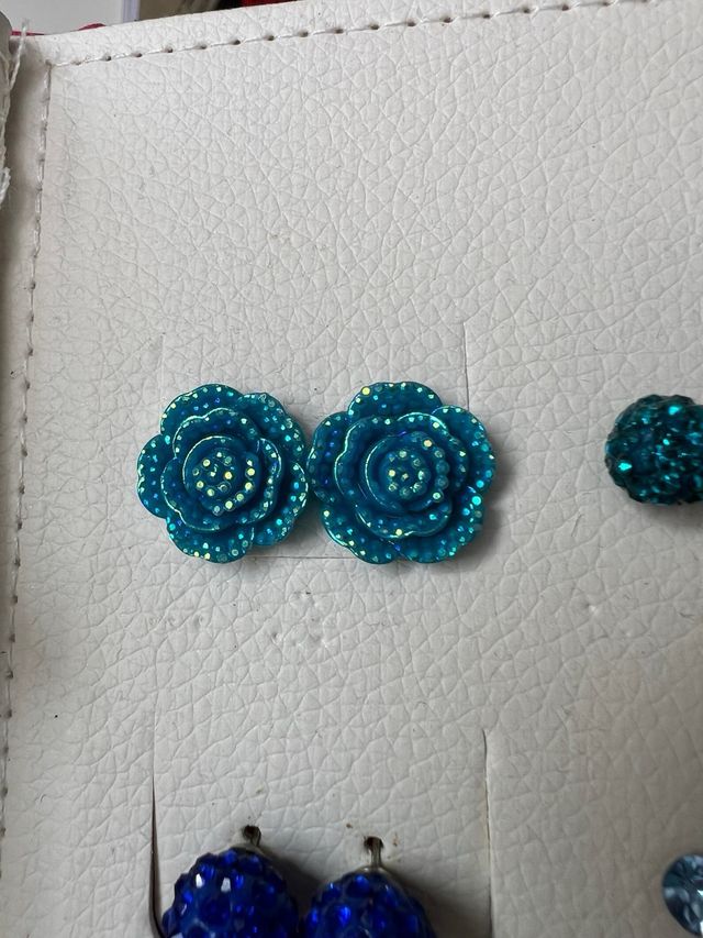 Set orecchini blu a bottone brand Accessorize