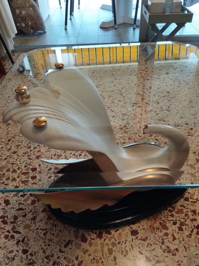 Mesa comedor de cristal.