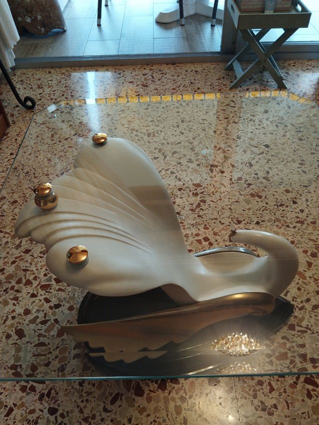 Mesa comedor de cristal.