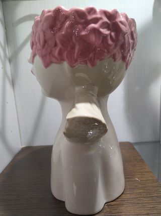 Vaso in ceramica con fiori di seta