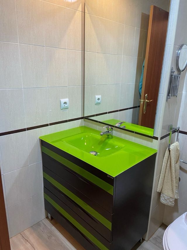 Mueble lavabo de cristal