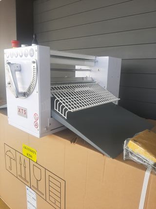 LAMINADORA ESTENDEDORA  EASY 500 SM PARA PIZZA 