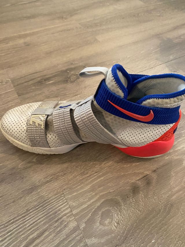 Zapatillas LeBron James