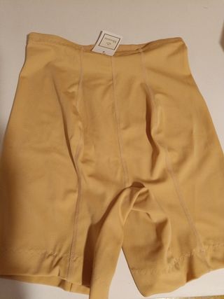 Faja fina con entrepierna