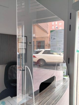Mamparas protectoras metacrilato