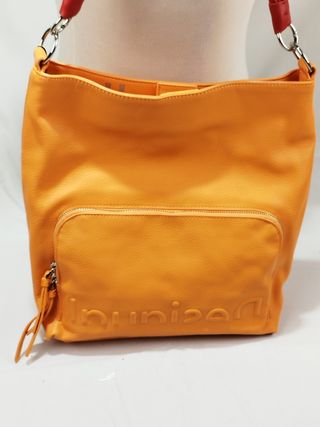 Bolso desigual naranja 