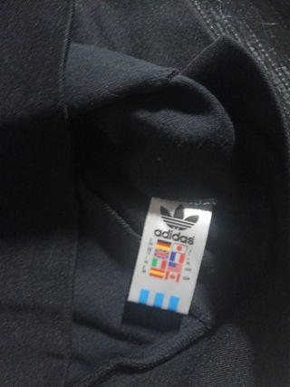 Sudadera Adidas clasic negra vintage