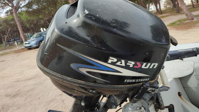 Barca neumática semirígida