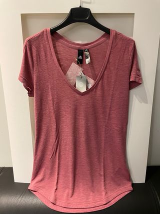 Nuova. Adidas - T shirt con stampa logo.