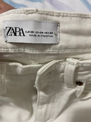 Pantalòn demin Zara blanco