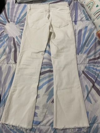 Pantalòn demin Zara blanco
