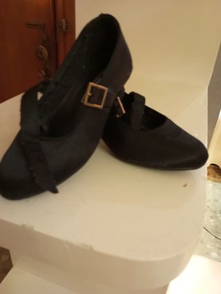 Zapatos negros niña fallera 