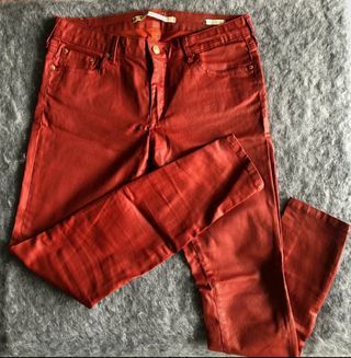Pantalón encerado rojo