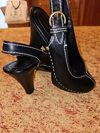 Zapatos Yves Saint Laurent 