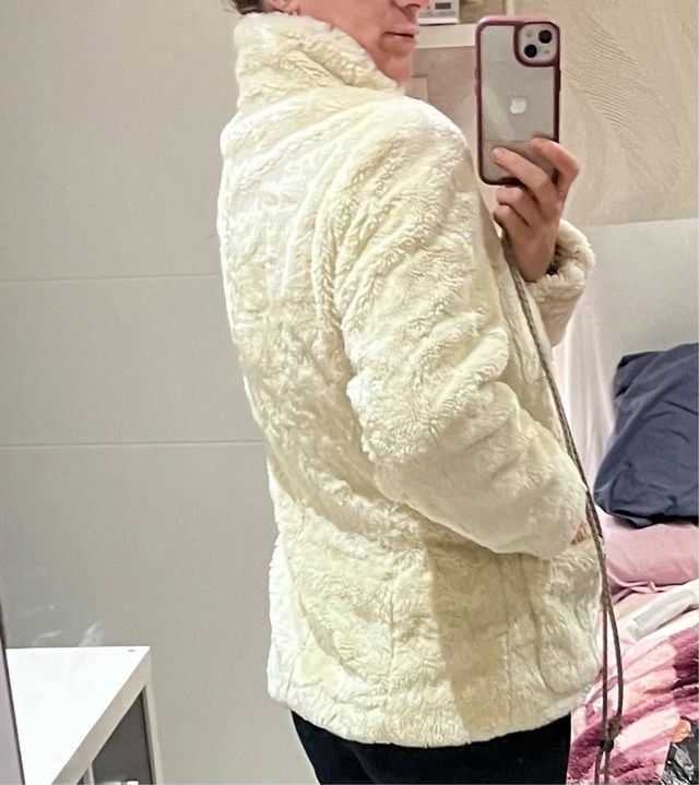chaquete de pelo blanca