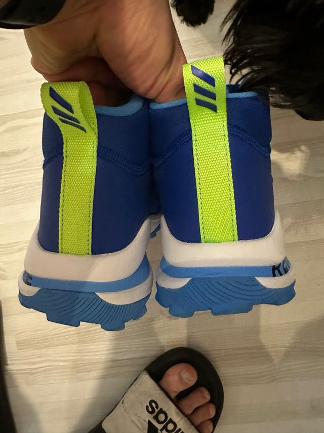 botas ADIDAS