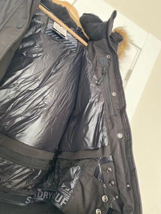 Chaqueta de esquí Superdry, nueva con etiqueta