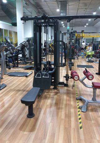 MAQUINARIA DE GIMNASIO