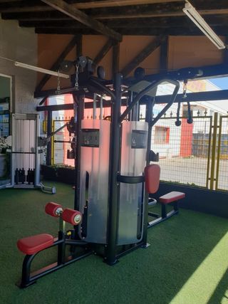 MAQUINARIA DE GIMNASIO
