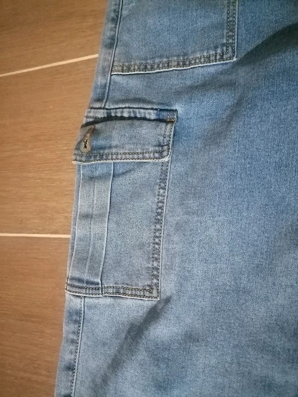 jeans donna cargo nuovi senza etichetta taglia L