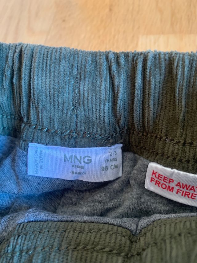 Pantalon pana verde talla 2-3y, Mango, NUEVO