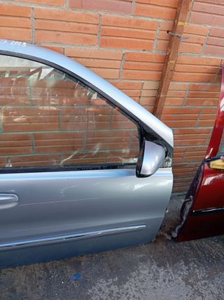Puerta delantera derecha tata indica 2003