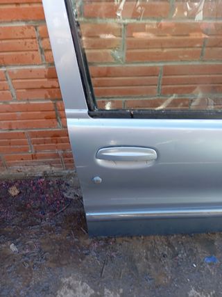 Puerta delantera derecha tata indica 2003