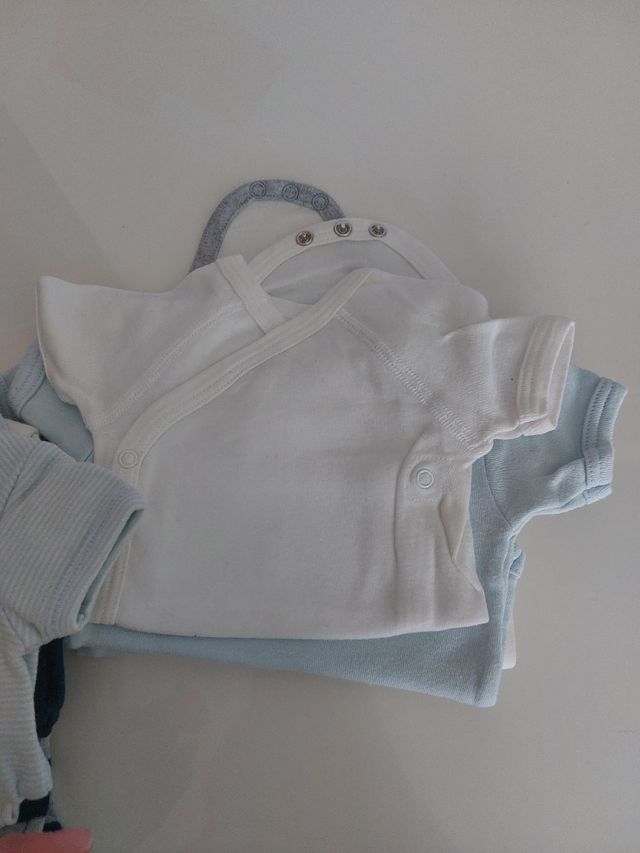 9 bodini mezza manica taglia 1 mese!