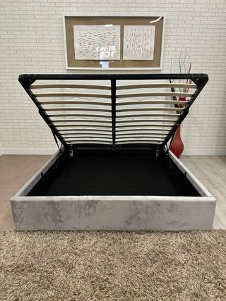 CANAPE NUEVO DE TERCIOPELO 150X190