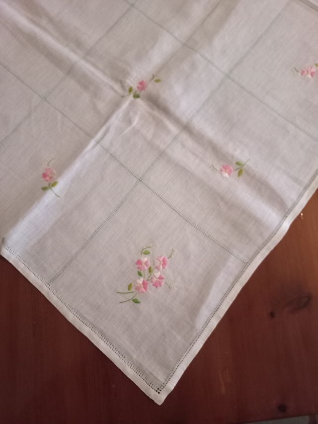 Tovaglia vintage ricamata + 8 tovaglioli