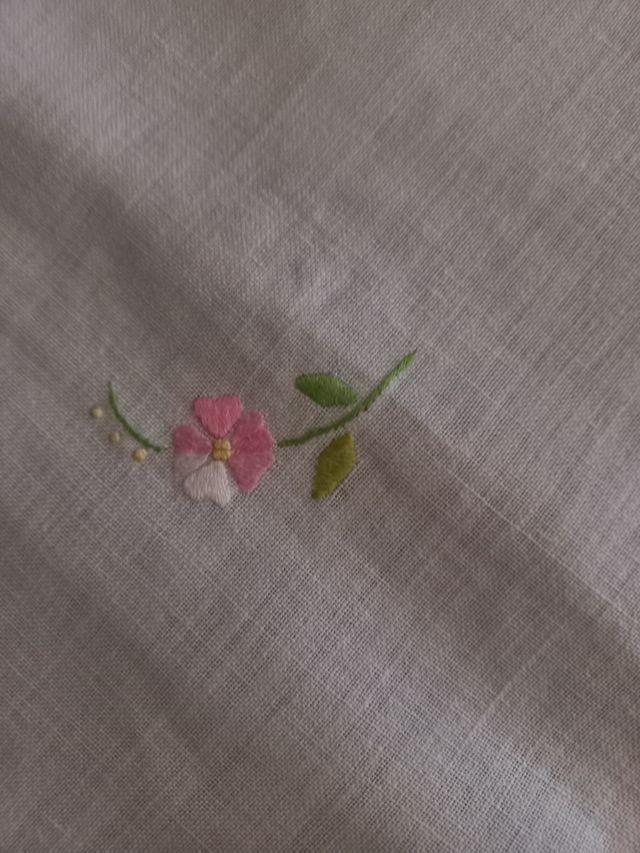 Tovaglia vintage ricamata + 8 tovaglioli