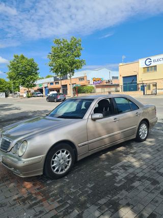 Mercedes-Benz Clase E 320 CDI