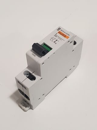 INTERRUPTOR MODULAR 2 POLOS 20A 15006
