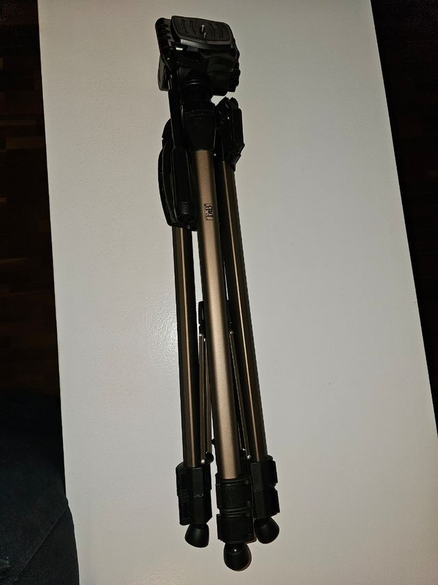 TRIPODE NUEVO SEMI-PROFECIONAL