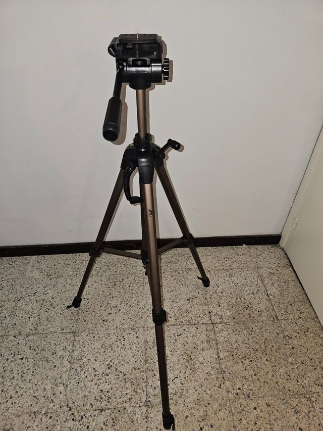 TRIPODE NUEVO SEMI-PROFECIONAL