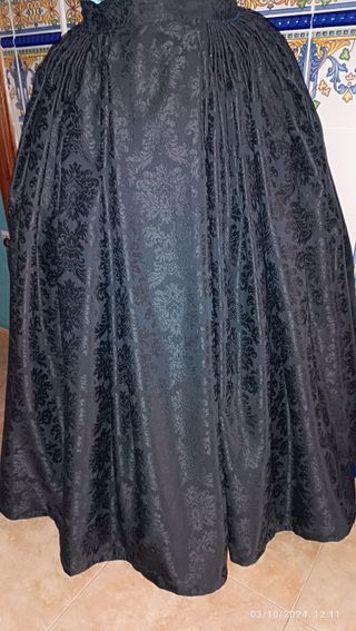 Falda damasco negro a medida