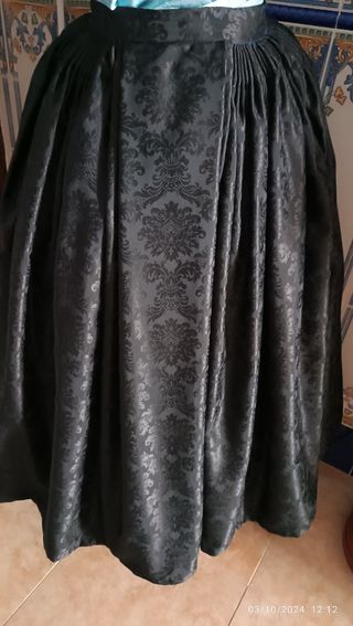 Falda damasco negro a medida