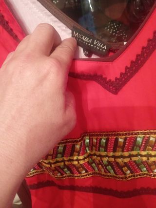 Bata y (3) trajesss  + mantoncillo -flamenca -rom