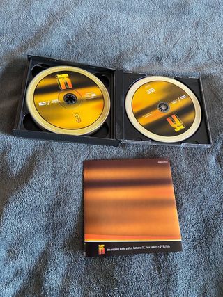 Los Éxitos del año 2002 3CDs+DVD