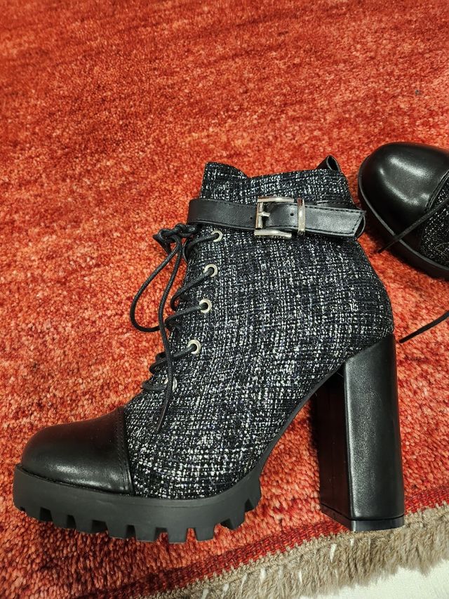 Botines negros sin estrenar