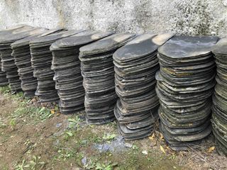 restos d tejas de pizarra pico de pala