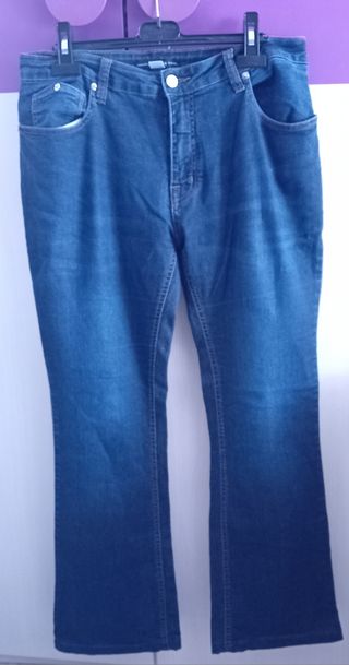 Pantalones vaqueros mujer acampanados Venca talla