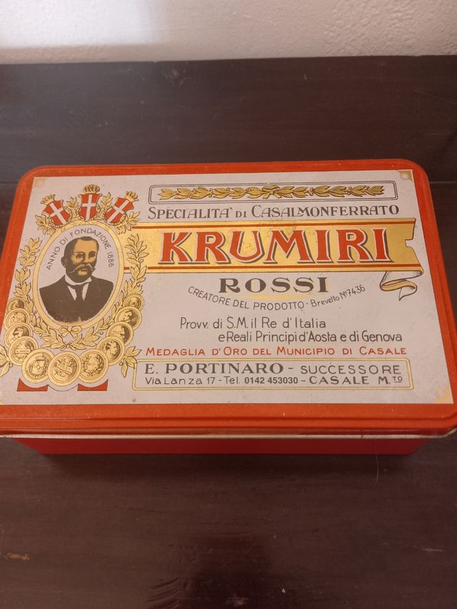 Scatola di latta Krumiri di Casale