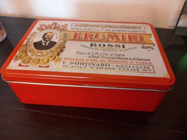 Scatola di latta Krumiri di Casale